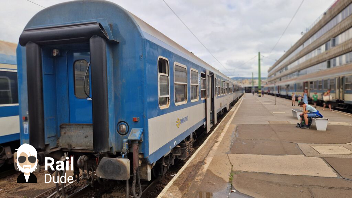 Tren la gara Deli din Budapesta