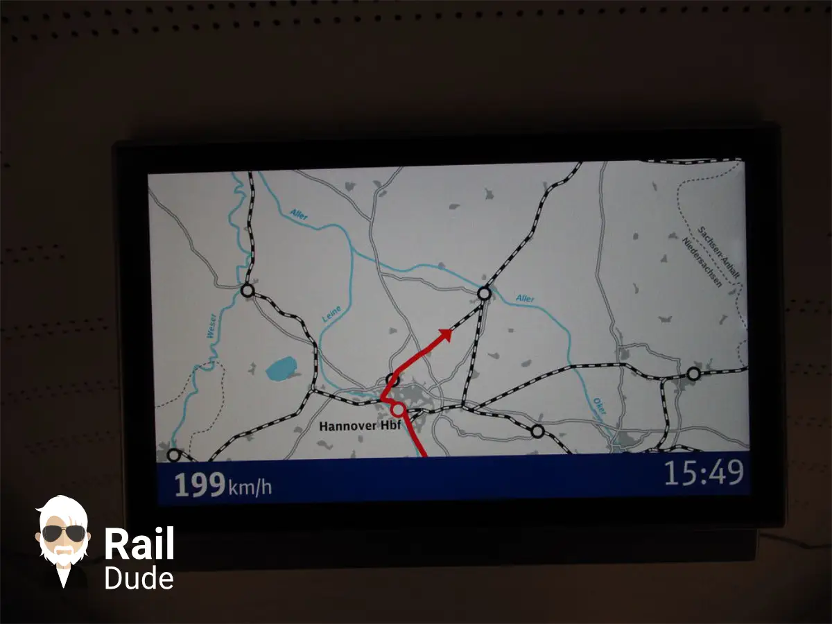 La scurt timp după Hanovra, ICE accelerează la 200 km/h.